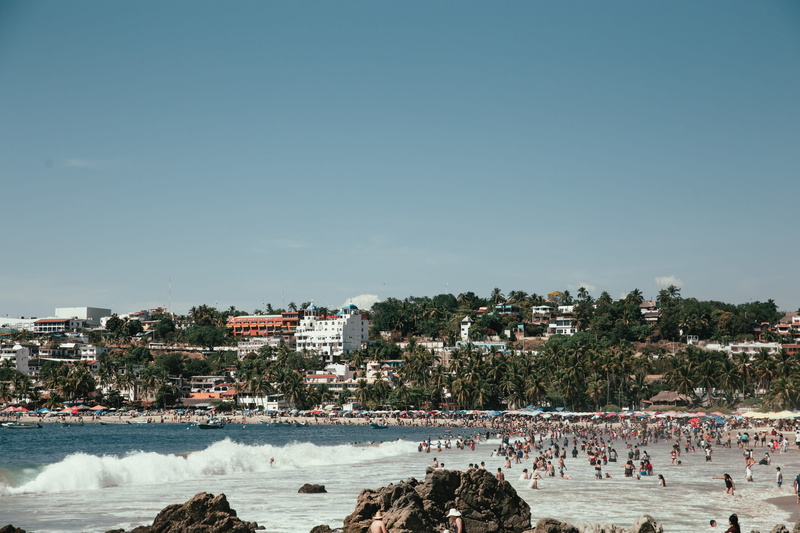 Light, 2K, together, land, lifestyles, beach, panoramic, wave, leisure, Young, shore, Sky, swimwear, enjoyment, Ocean, crashing, group of people, sunshine