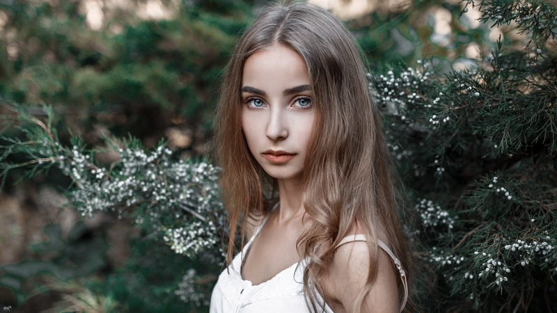 beautiful woman, Alina, blond hair, fashion, hairstyle, 2K, blue-eyed, one person, brown hair, the beauty, young, women, young adult, bokeh, adult, tree