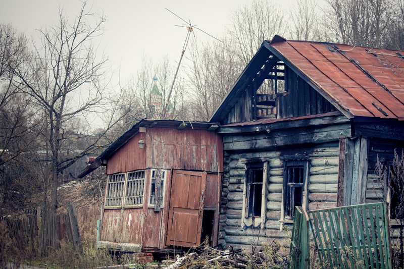 rural landscape, wood - material, autumn, fence, day, rustic, architecture, deterioration, building, blockhouse, old, run-down, outdoors, sky, no people