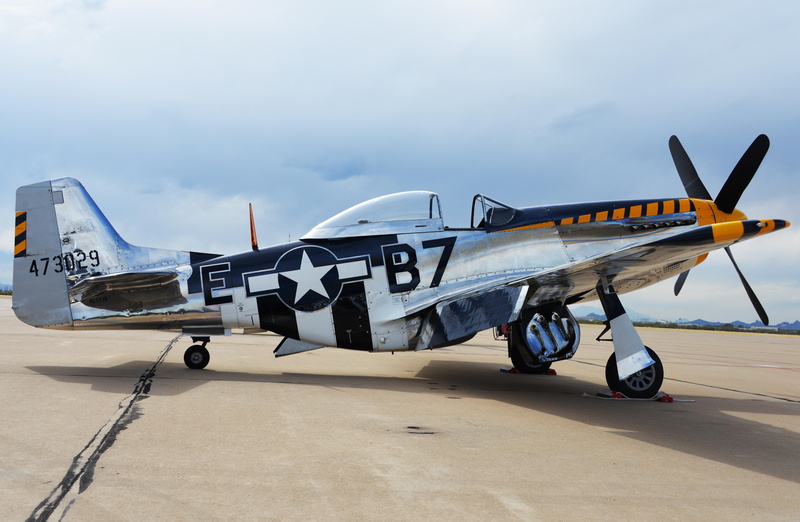 air force, military, airplane, day, side view, vehicle, navy, p-51, aircraft, air vehicle, mustang, no people, air, fighter, 5K, army, airport, transportation