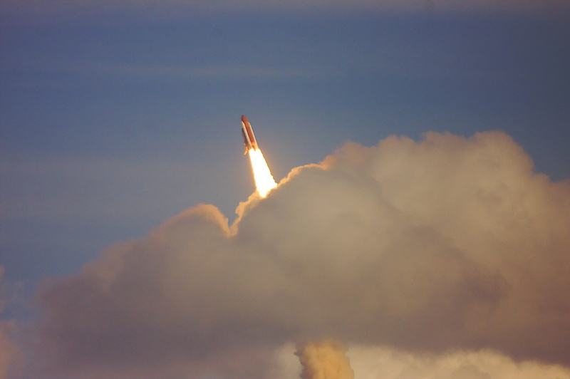 plane, hot air balloon, aircraft, launch, space, beauty in nature, mode of transportation, smoke, flying, space exploration, shuttle, speed, no people