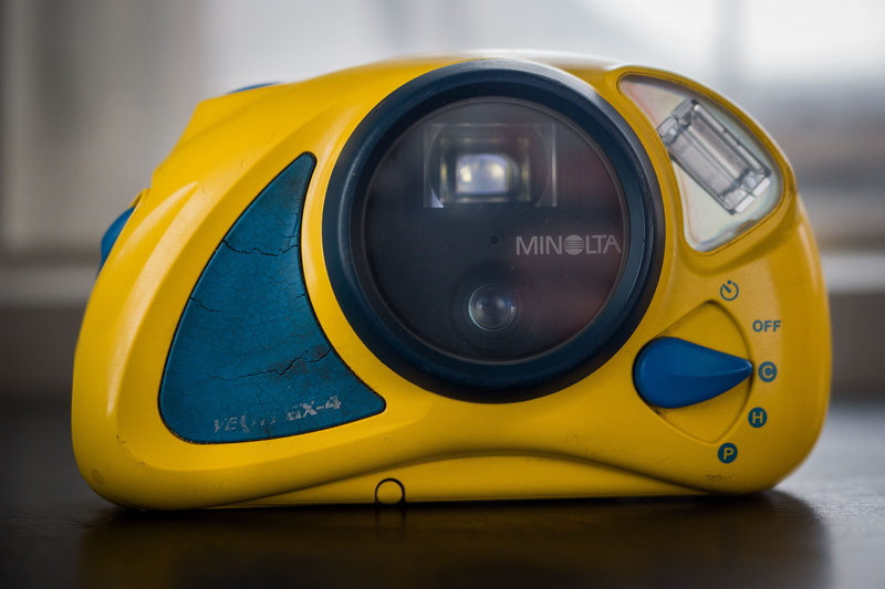 connection, vacuum cleaner, camera lens, apparel, close-up, hardwood, equipment, communication, retro styled, electrical equipment, reflection, 5K, tape player