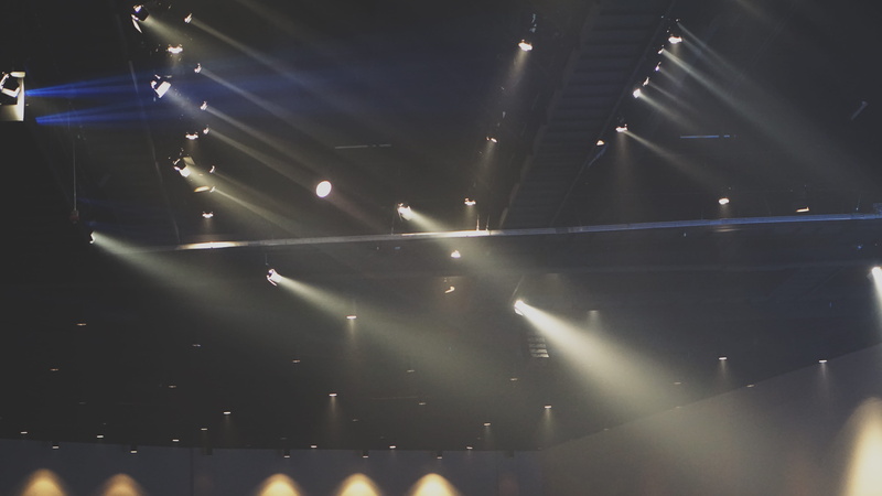 5K, lights, torch, stage, arts culture and entertainment, nightlife, spotlight, music festival, light beam, architecture, event, stage light, performance