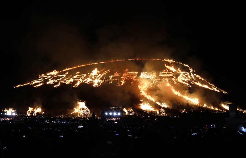 fire, celebration, pollution, event, city, night, 4K, words, motion, burning, houses, outdoors, caught, nature, sign, nighttime, flame, architecture, bonfire