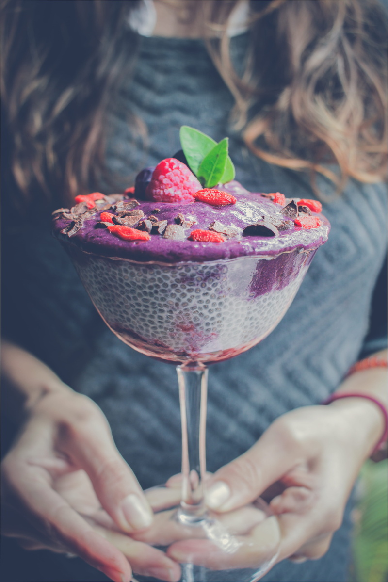 real people, ice, one person, strawberry, sweet, food and drink, temptation, healthy eating, açai, dessert, glass, blueberries, berry, indulgence, food