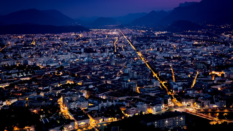 illuminated, built structure, nature, office building exterior, cityscape, water, crowded, building, Cities, mountain, Night, building exterior, Grenoble