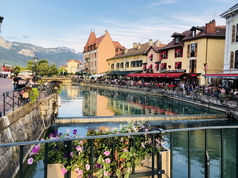 france, group of people, calm, 4K, landscape, city, mountains, clouds, annecy, vacations, building exterior, day, travel, railing, residential district