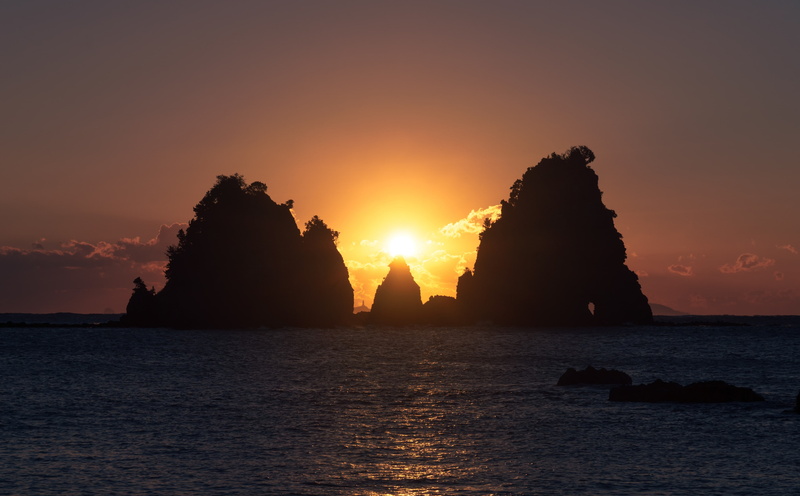 shizuokaken, tranquility, silhouette, stack rock, sky, sea, Japan, beauty in nature, kamogun, outdoors, solid, Sun and Sky, shizuoka, new, Nature, sunlight