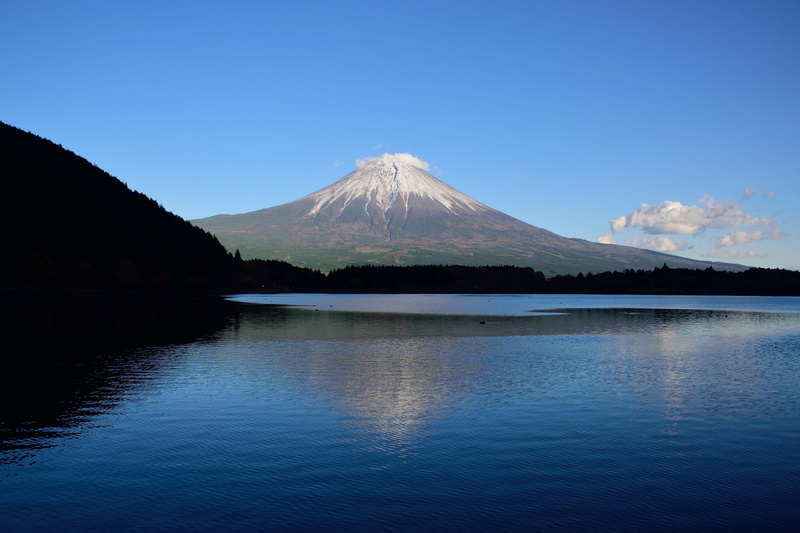 travel destinations, 2K, mountain, no people, lake, shizuoka, mountain peak, non-urban scene, fuji, beauty in nature, snowcapped mountain, land, volcanic crater