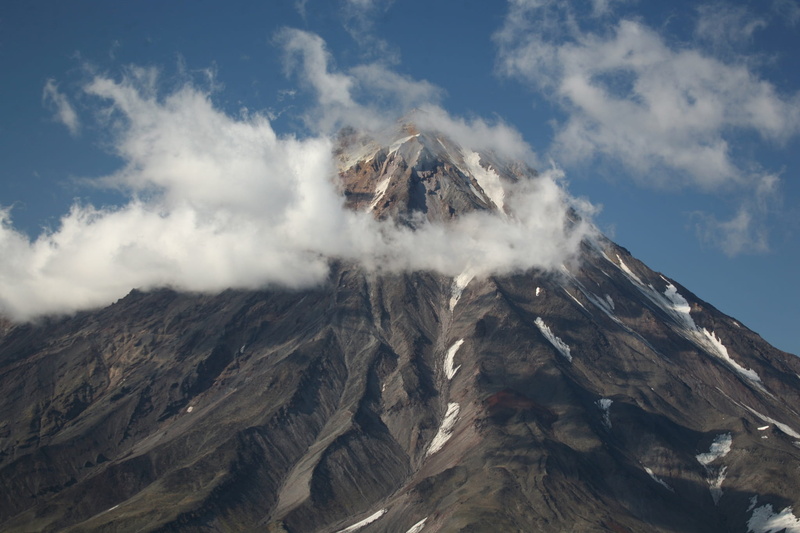 mountain range, nature, scenics - nature, land, clouds, brown, formation, daytime, idyllic, non-urban scene, tranquility, 1080P, kamchatka, no people