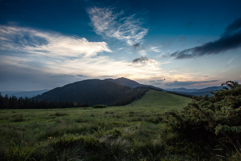 mountain, tranquility, mountains, природа, tranquil scene, land, karpatian, landscape, idyllic, tourism, украина, tourist, закат, plant, nature, ukraine