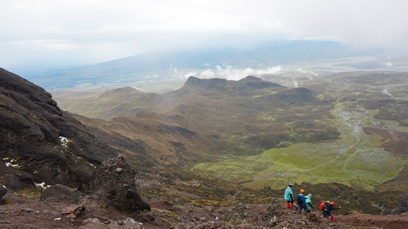 horizon, tourism, high, rumiñahui, mountain, paramo, mountain range, climb, landscape, blue, non-urban scene, water, forest, volcano, outdoors, brown, cloudy