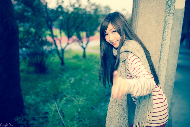 real people, beautiful woman, beauty, scarf, young adult, plant, warm clothing, clothing, one person, long hair, hair, striped clothing, Zhang Ya Zhu, portrait