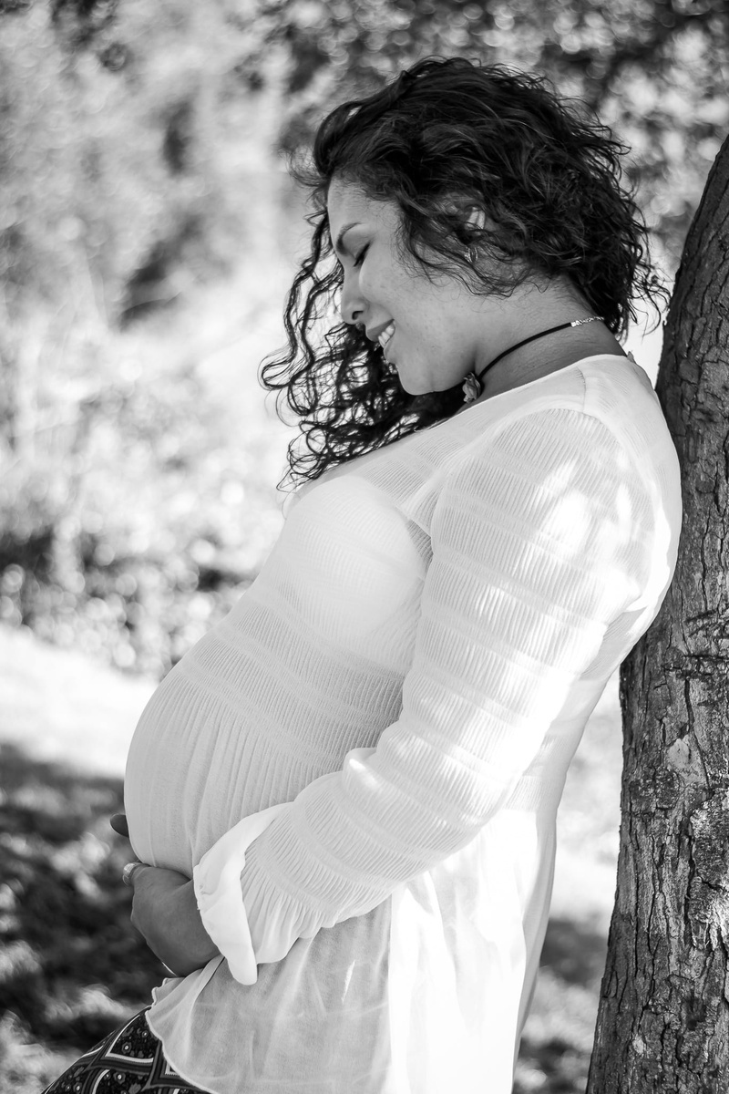 female, love, women, barriga, young women, pregnant, future mom, day, happiness, casual clothing, land, standing, panza, lifestyles, one person, 1080P