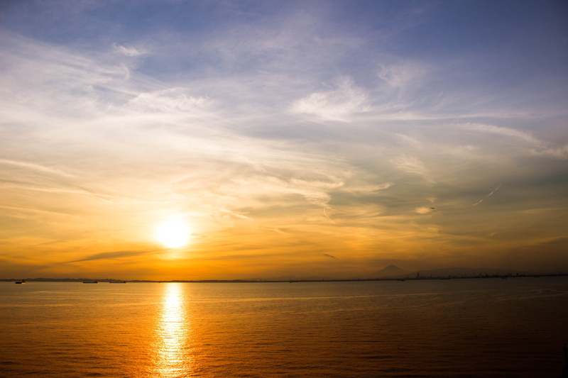 cloud - sky, seascape, sky, way of the sun, mt fuji, sunset, sunlight, reflection, no people, landscape, nature, horizon over water, scenics - nature, tokyo bay
