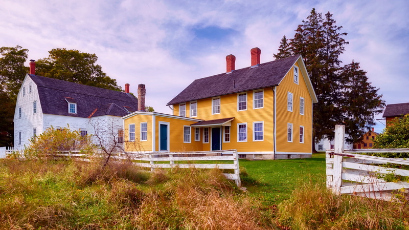 luxury, landscape, farmhouse, window, farm, front or back yard, mansion, cloud - sky, built structure, barn, residential district, outdoors, country, 4K