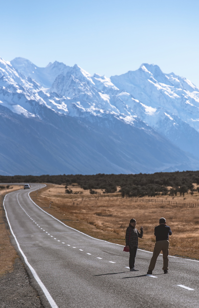 cold temperature, explore, two people, road, snow, lifestyles, mountain, direction, nature, outdoors, women, mountain range, scenics - nature