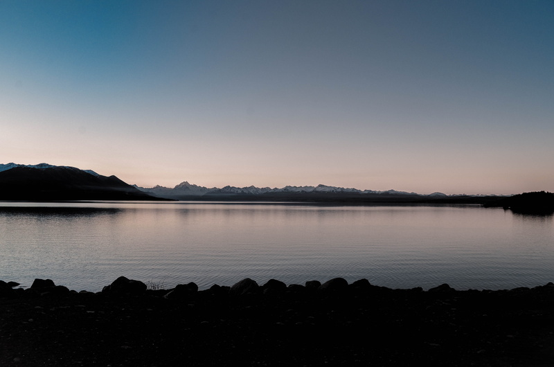 lake, reflection, idyllic, mountain, mountain range, sky, outdoors, non-urban scene, scenics - nature, water, sunset, clear sky, 4K, scenic, outdoor, nature