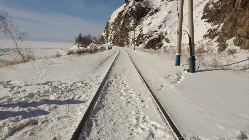 cold temperature, the way forward, covering, direction, diminishing perspective, transportation, track, irkutsk, land, road, lake baikal, 5K, trans-siberian railway