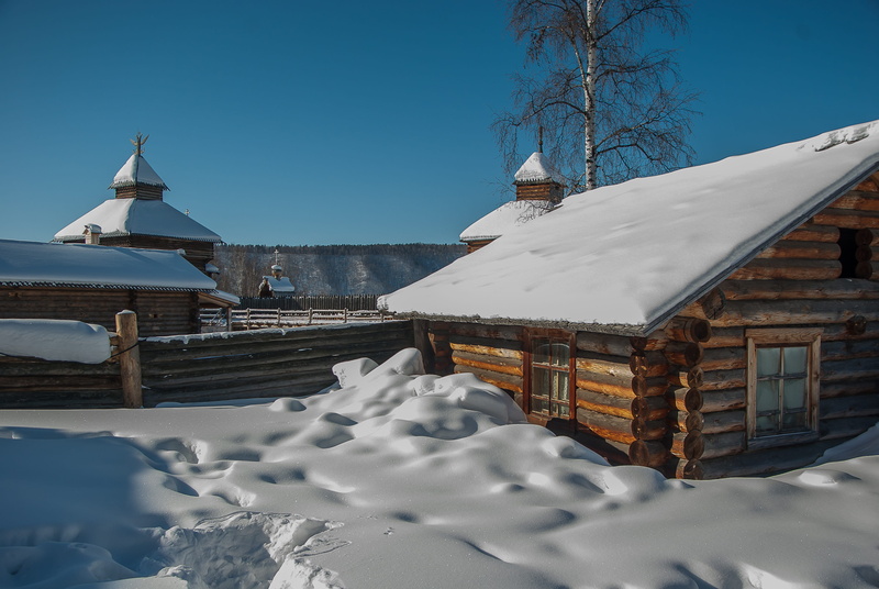 built structure, snowdrift, icicle, architecture, siberia, lake baikal, building, day, white color, winter, snowcapped mountain, snow, extreme weather