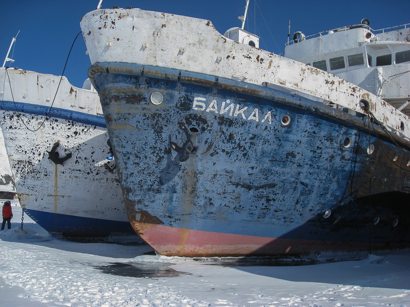 moored, nautical vessel, day, anchored, beach, water, travel, navy, wreck, sailboat, anchor - vessel part, old, irkutsk, outdoors, boats, mode of transportation
