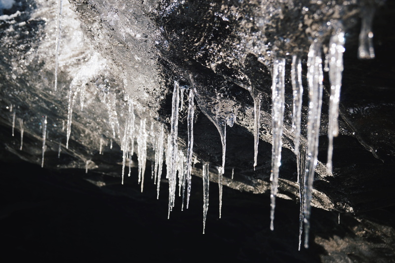 fragility, travel, glacier, mountain, environment, iceland, no people, frozen, snow, hanging, caving, winter, architecture, outdoors, handle, built structure