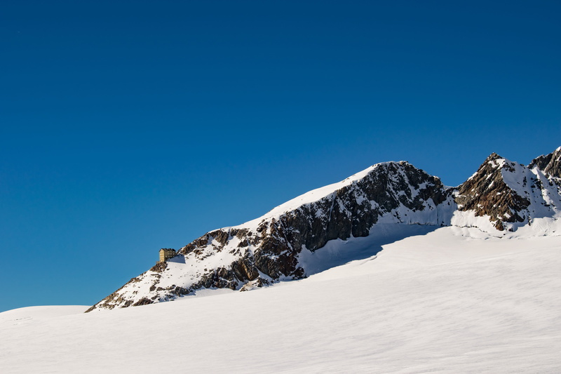 gletscher, environment, mountain, cold temperature, snow, beauty in nature, 5K, austria, clear sky, day, hütte, alps, copy space, mountain peak, nature