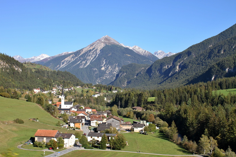 day, outdoors, land, bergdorf, architecture, clear sky, summer, 5K, landscape, albula, building exterior, plant, engadin, alpine, travel, house, mountain