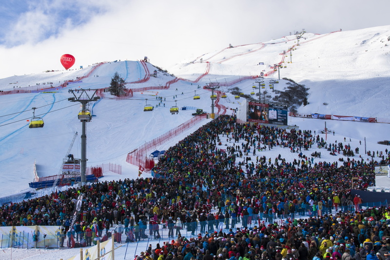 event, snowcapped mountain, ski, building exterior, snow, real people, winter, city, race, cold temperature, nature, mountain, outdoors, world championship