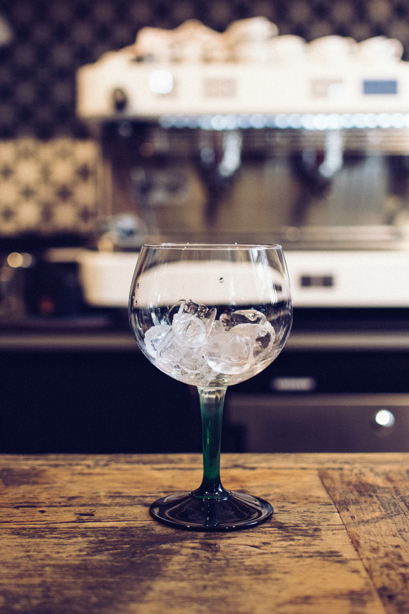 glass, ice, still life, indoors, table, dining, celebration, wine, transparent, glass - Material, focus on foreground, food and drink, drink, 5K, empty
