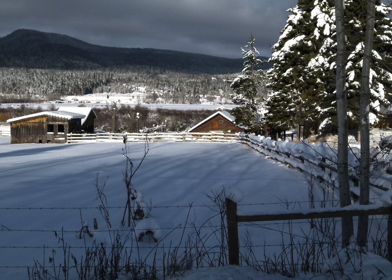4K, building, cold temperature, winter dream, outdoors, snowcapped mountain, lake, mountain, wintry, houses, covered, architecture, winter, mood, canim lake