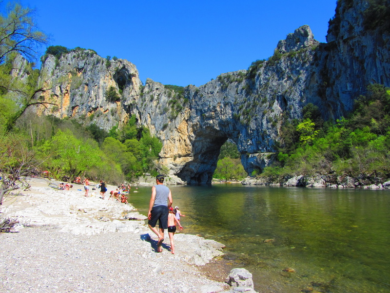 men, mountain range, group of people, 4K, women, nature, day, sky, bow bridge, south, waters edge, river, rock, beauty in nature, Calm, summer vacation