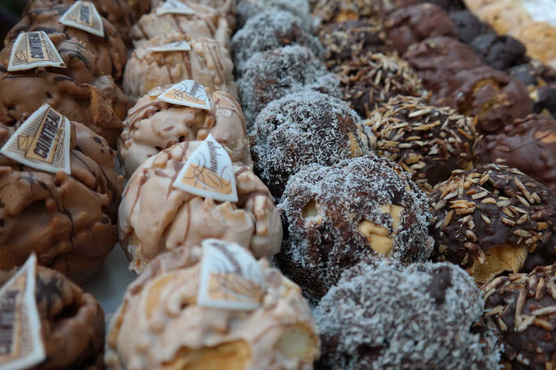 glaze, assorted, pastry, food, sweetness, for sale, rothenburg of the deaf, large group of objects, small cakes, full frame, freshness, baker, retail, market