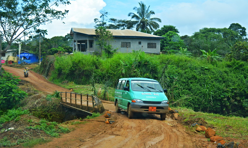 cameroon, kumba, transportation, truck, car, nature, growth, mode of transportation, cloud - sky, no people, architecture, africa, motor vehicle, cameroun