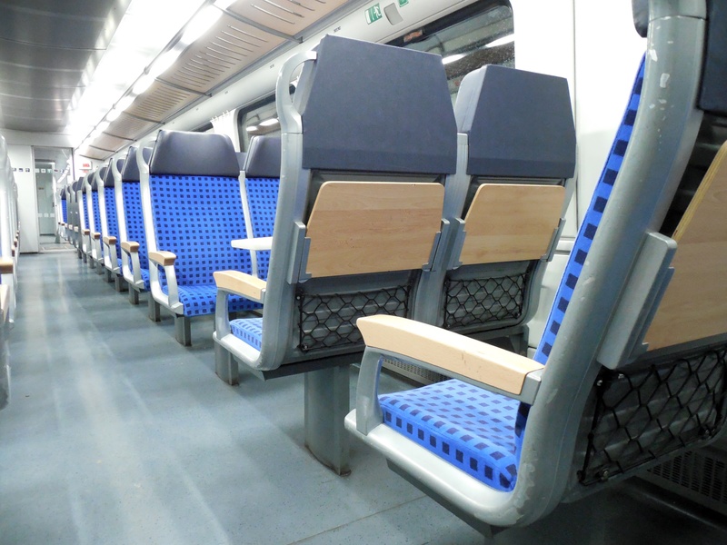 sit, diminishing perspective, no people, public transportation, in a row, architecture, lonely, vehicle seat, mobile, indoors, empty, zugfahrt, airport