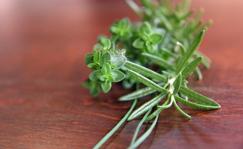 garden, parsley, vegetable, food and drink, wellbeing, ingredient, green, wood - material, chives, close-up, 1080P, indoors, freshness, organic, herb