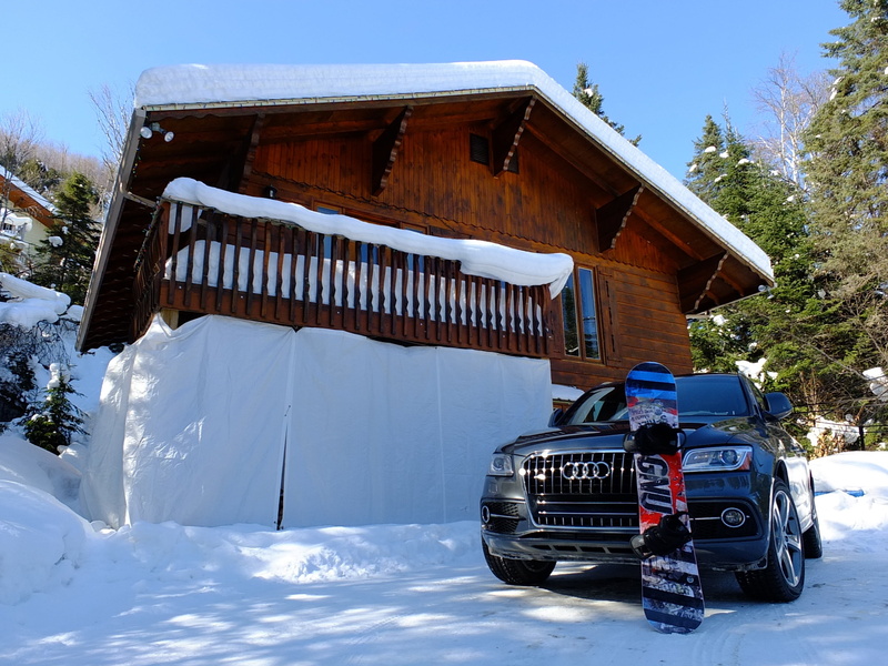 white color, chalet, snowcapped mountain, built structure, audi, snow, outdoors, building, cold temperature, plant, building exterior, nature, mode of transportation