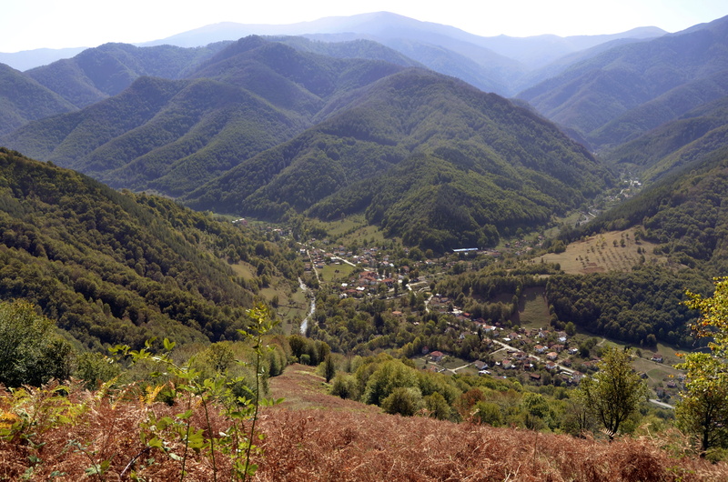 vejen, ribaritsa, day, mountain range, high angle view, scenics - nature, village, stara planina, bulgaria, no people, growth, green color, tranquil scene