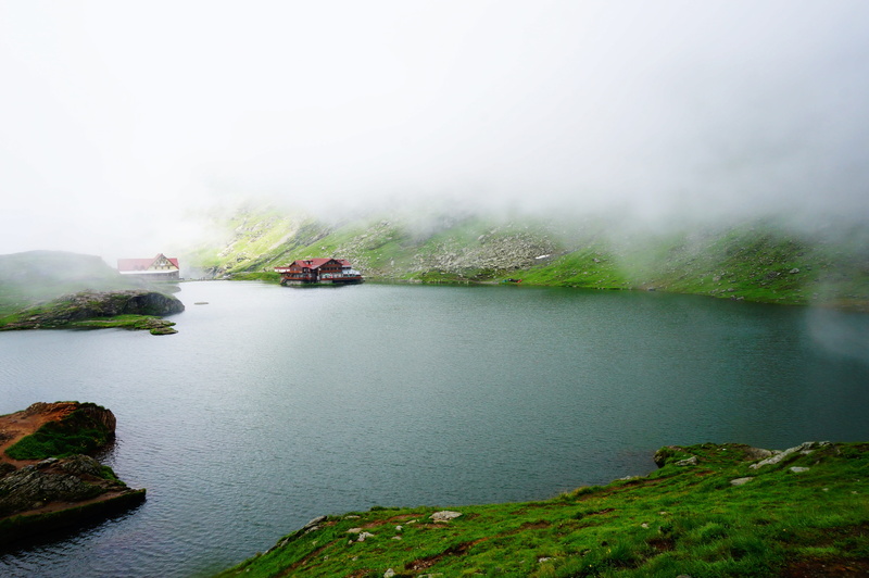 plant, balea, nautical vessel, ripple, no people, transportation, mountains, rock, day, 4K, water, travel, lake, field, tranquility, chalet, environment