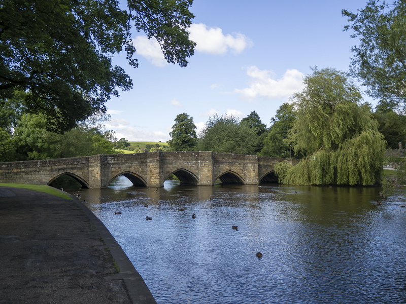 bakewell, growth, bridge - man made structure, water, day, tranquility, plant, no people, bridge, connection, outdoors, river, cloud - sky, 4K, nature