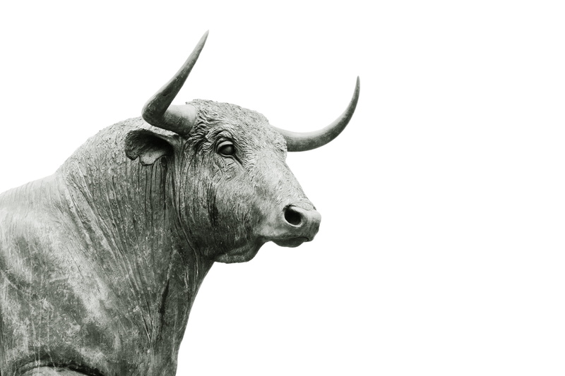 cow, vertebrate, animal head, animal body part, bull - Animal, 4K, clear sky, sky, horned, statue, gray scale, one animal, no people, copy space, studio shot