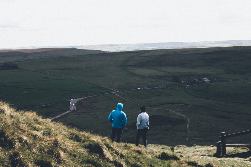 explore, outdoors, two people, scenics - nature, mam tor, land, fields, humans, day, environment, real people, nature, peakdistrict, non-urban scene, 5K