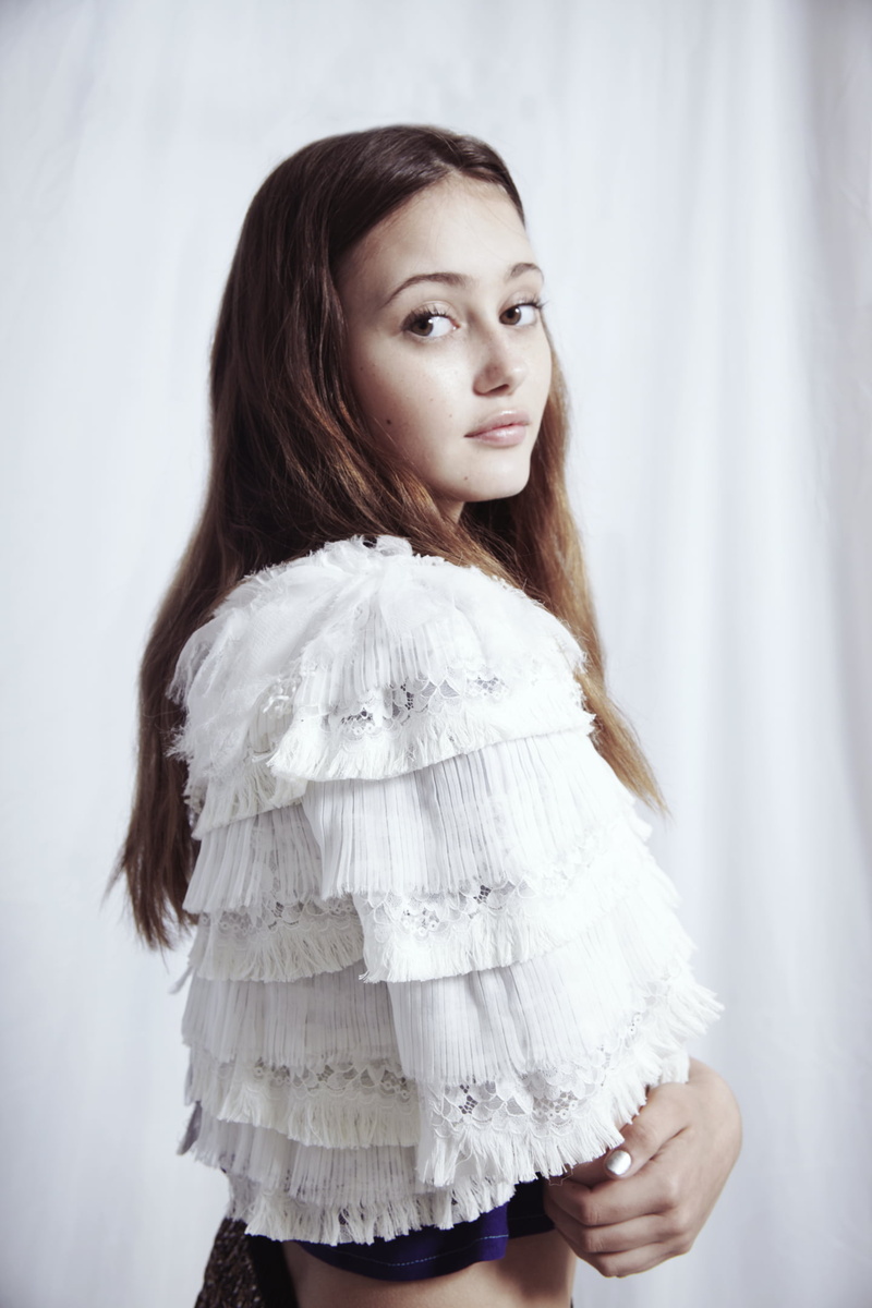 human hair, beauty, teenager, women, innocence, females, clothing, Ella Purnell, beautiful woman, portrait, adult, brown hair, white color, looking, contemplation