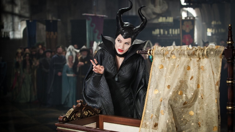 Movie, women, mask, focus on foreground, leisure activity, 1080P, representation, disguise, carnival - celebration event, young adult, costume, black color