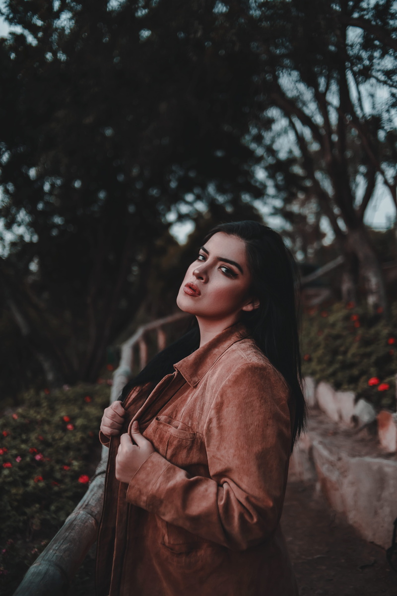 portrait, bokeh, beautiful, cute, gree, looking, wearing, beauty In Nature, photographer, orange, human Face, women, blur, leaf, fashion Model, retrato