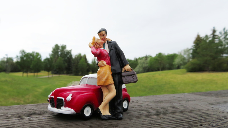 man, car, outdoors, day, travel, surface, young adult, couple, mid adult, relationship, romantic, bye, happiness, females, married, goodbye, spouse, journey