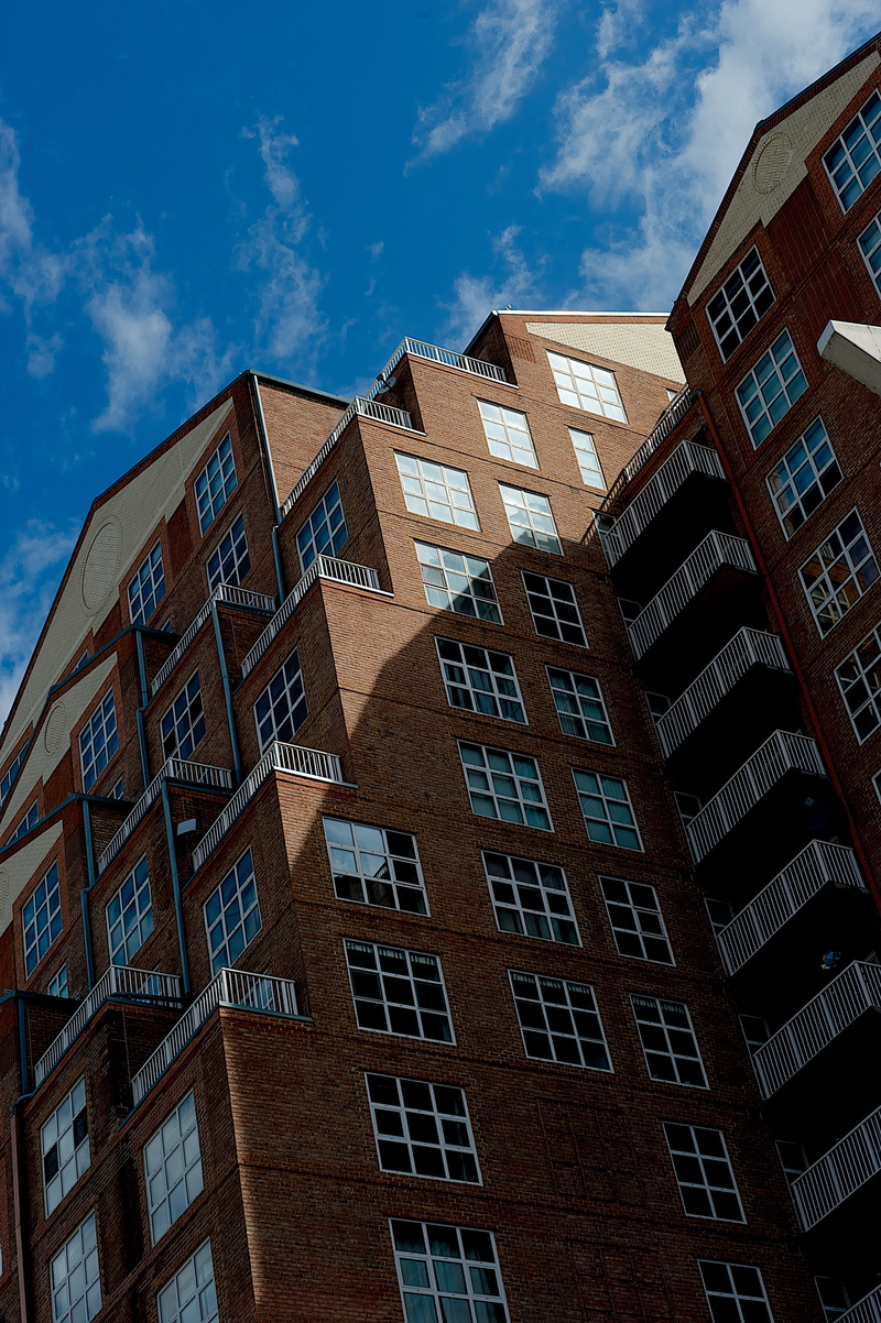 city, modern, 4K, skyrise, built structure, maryland, sunlight, inner harbor, building, no people, nature, blue, low angle view, baltimore, residential district