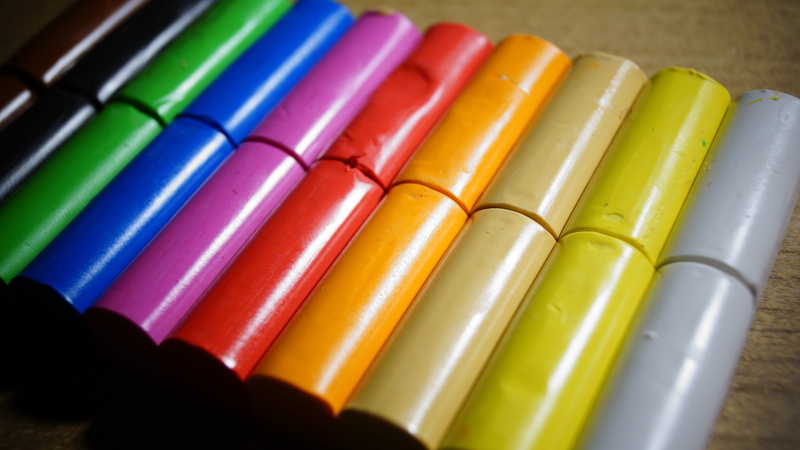 play-doh, white, vibrant color, studio shot, 5K, order, group, group of objects, in a row, creativity, set, indoors, side by side, yellow, arrangement
