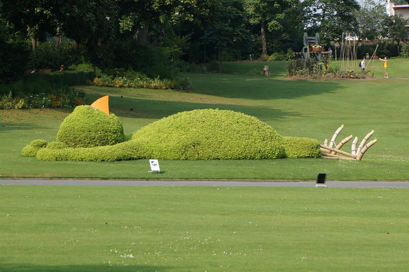 park, nature, plant, formal garden, sculpture, tree, near, field, nantes, beauty in nature, green, land, outdoors, tranquil scene, tranquility, growth