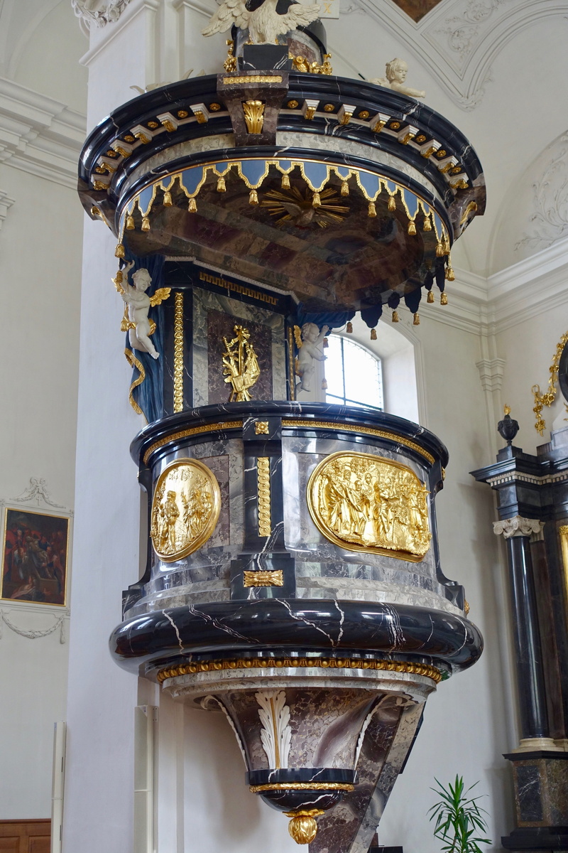 day, travel destinations, 5K, spirituality, ceiling, building exterior, architecture, pulpit, podium, interior, worship, belief, no people, decorative
